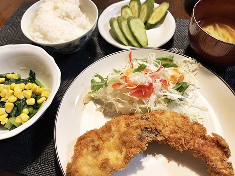 夕食