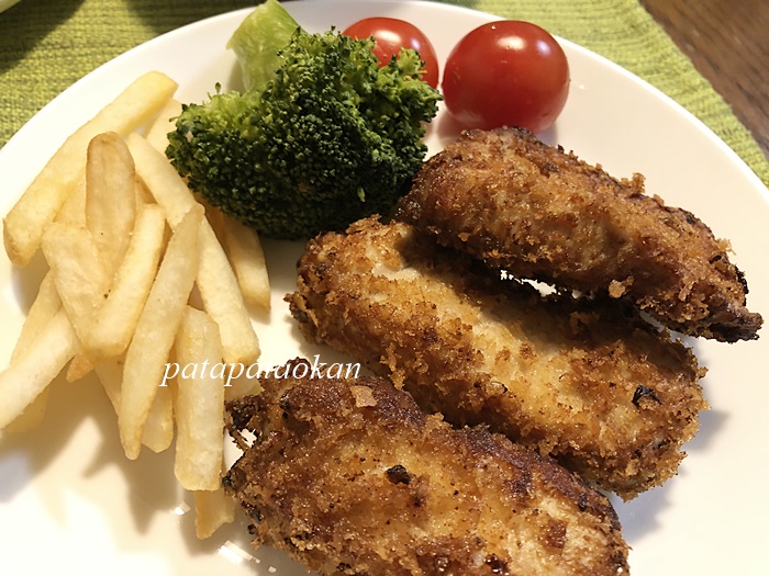 子供なら半額にして もうかさめのカレーフライ おかんの毎日と食事と猫 Powered By ライブドアブログ