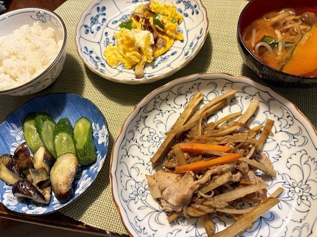夕食