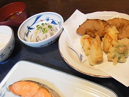 夕食