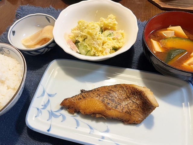 夕食