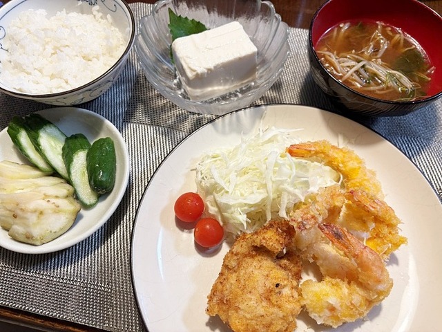夕食