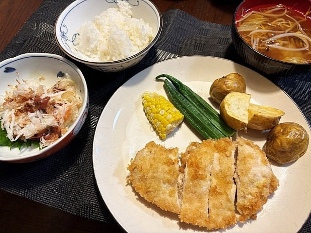 夕食　　　　