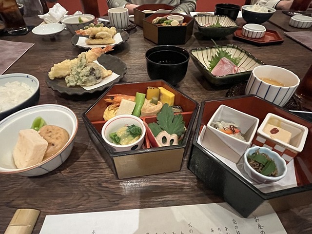 お食事