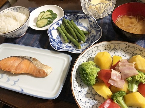 夕食
