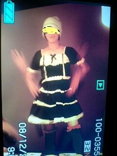 090101_0210~0001メイドさん