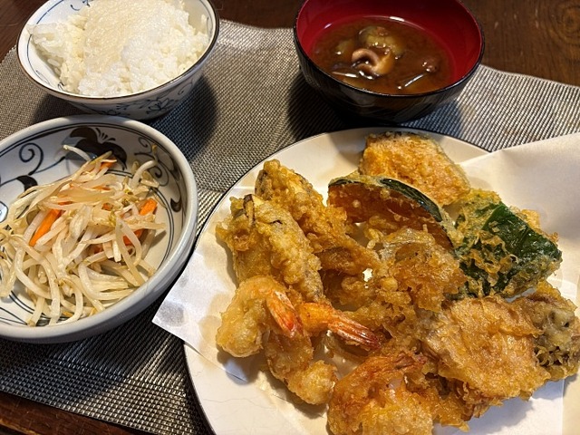 夕食