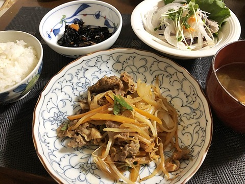 夕食