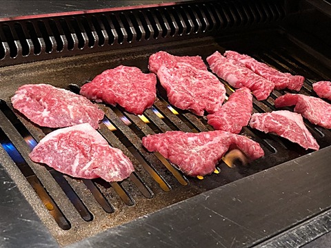 お肉