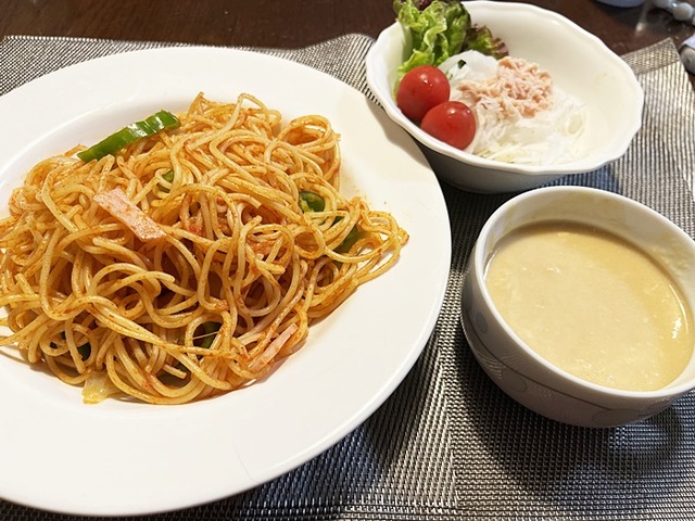 夕食