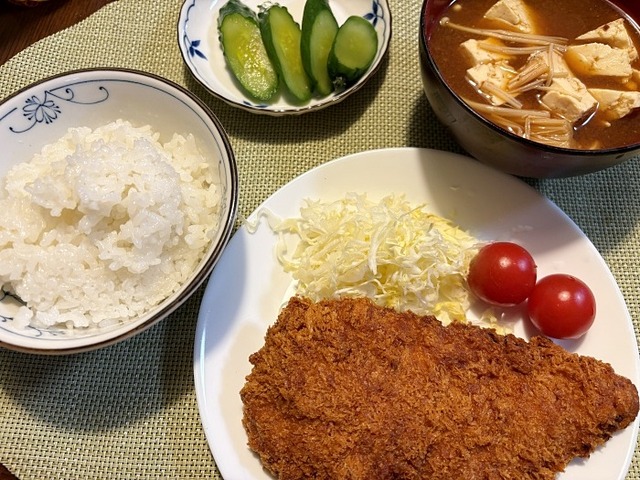 夕食