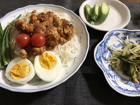 夕食