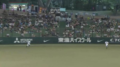 2回表1谷口タイムリー2ベース (3)