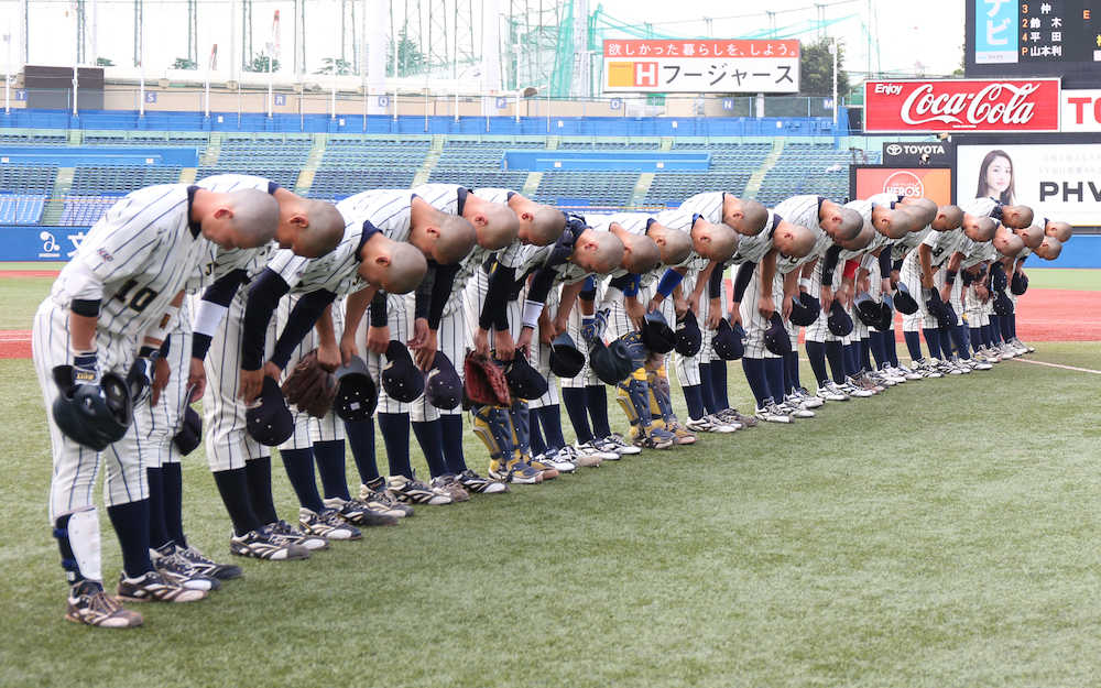 【悲報】野球部員220人全員が丸刈りの上武大に疑問の声続出 : やみ速@なんJ西武まとめ