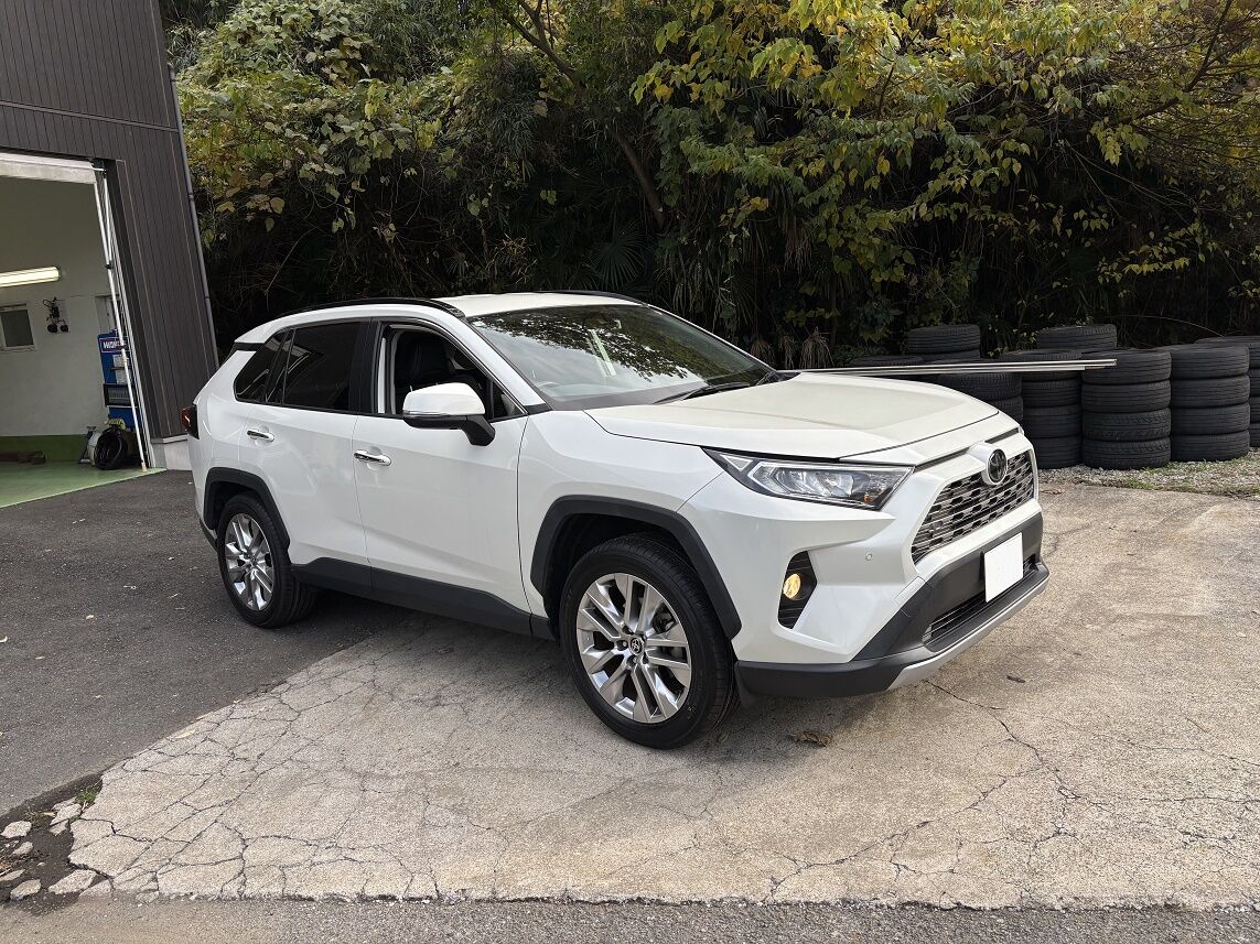 RAV4 ヨコハマブルーアースXT 235/55R19 : pawn company