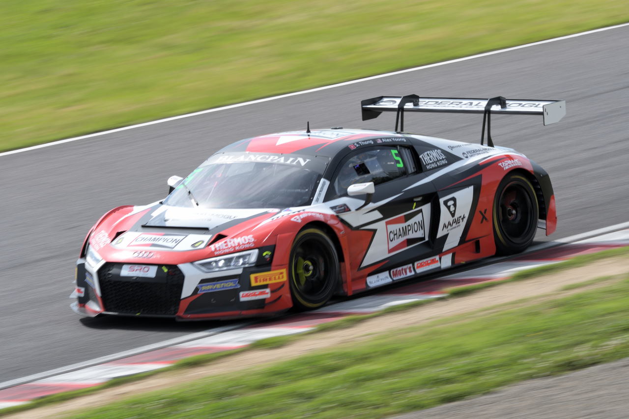 Suzuka Race Of Asia 18 土曜日 その２ Dog House By Dr Strangelove