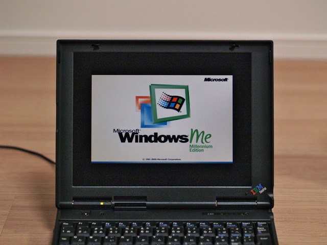 IBM ThinkPad 240を簡単にレビュー : 小さいって事は・・・