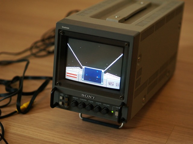 PVM-6041Q（6インチブラウン管モニター） : 小さいって事は・・・