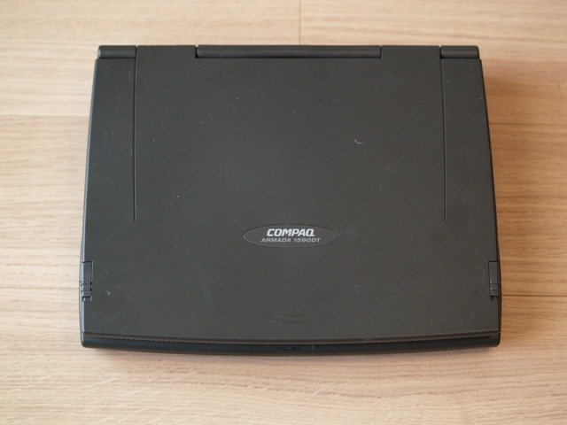COMPAQ ARMADA 1590DTのセットアップ : 小さいって事は・・・