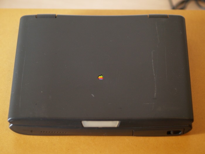 Powerbook 2400cのHDD交換（失敗ですが） : 小さいって事は・・・