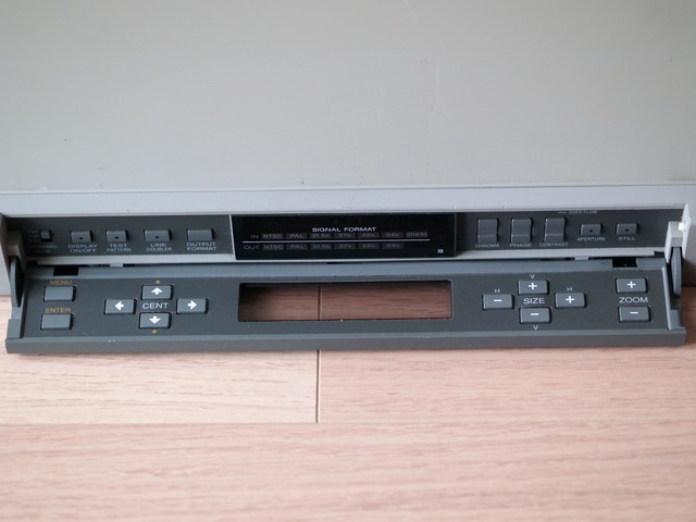 SONY DSC-1024(デジタルスキャンコンバーター) : 小さいって事 SONY DSC-1024(デジタルスキャンコンバーター) : 小さいって事