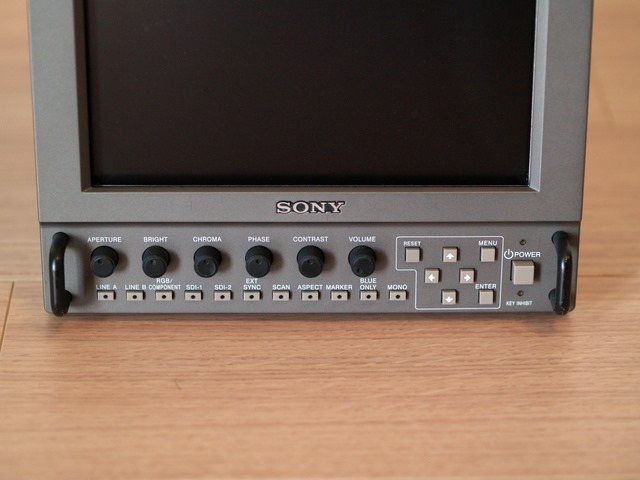 レトロゲーム用にSONY LMD-9050を買いました。 : 小さいって事は レトロゲーム用にSONY LMD-9050を買いました。 : 小さいって事は