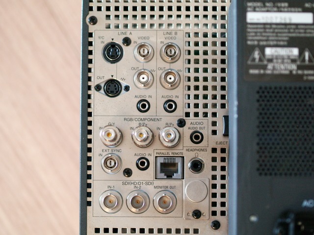 レトロゲーム用にSONY LMD-9050を買いました。 : 小さいって事は レトロゲーム用にSONY LMD-9050を買いました。 : 小さいって事は