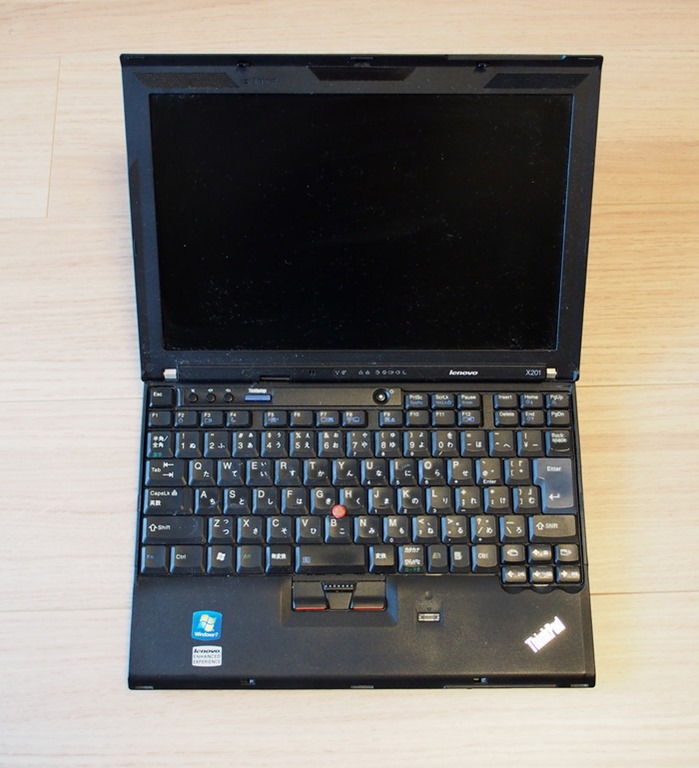 ThinkPad X201の中古 : 小さいって事は・・・