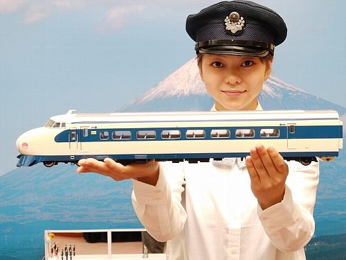 l_wk_110808shinkansen01