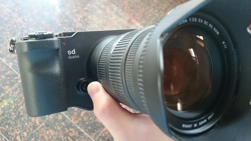 Sigma ミラーレス一眼 Sd Quattroに土下座する カメラ使い倒し