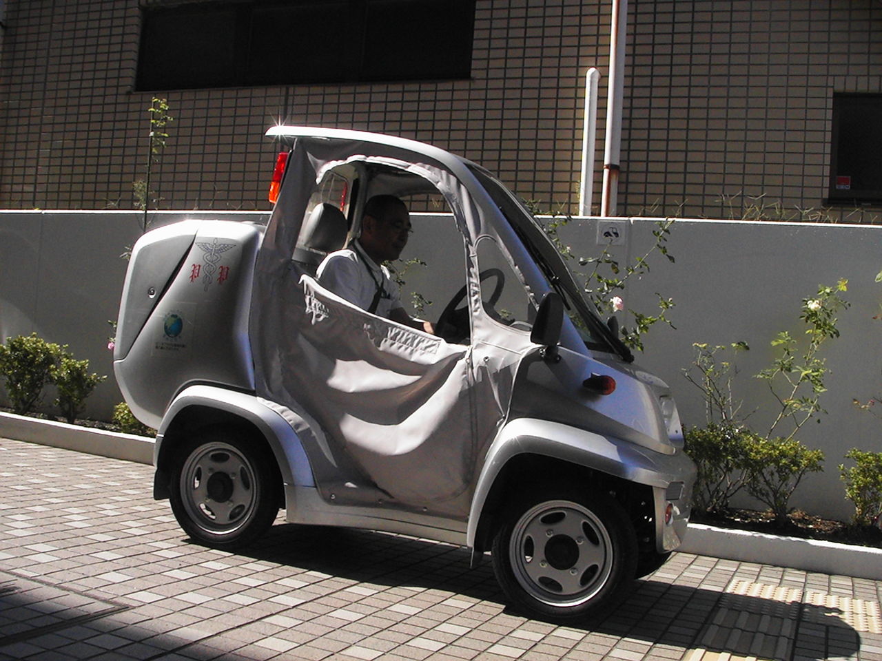 電気自動車 トヨタ コムス ピースプラザブログ 電気自動車 トヨタ コムス ピースプラザブログ