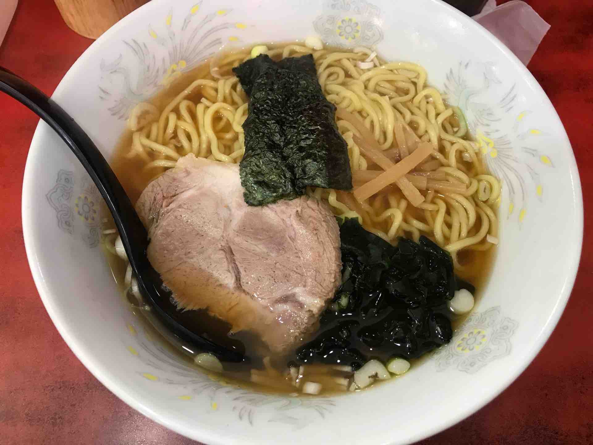 千代田区神田錦町 ほん田のラーメンはランチ大盛り無料メン 渋谷で働くスノーボーダー