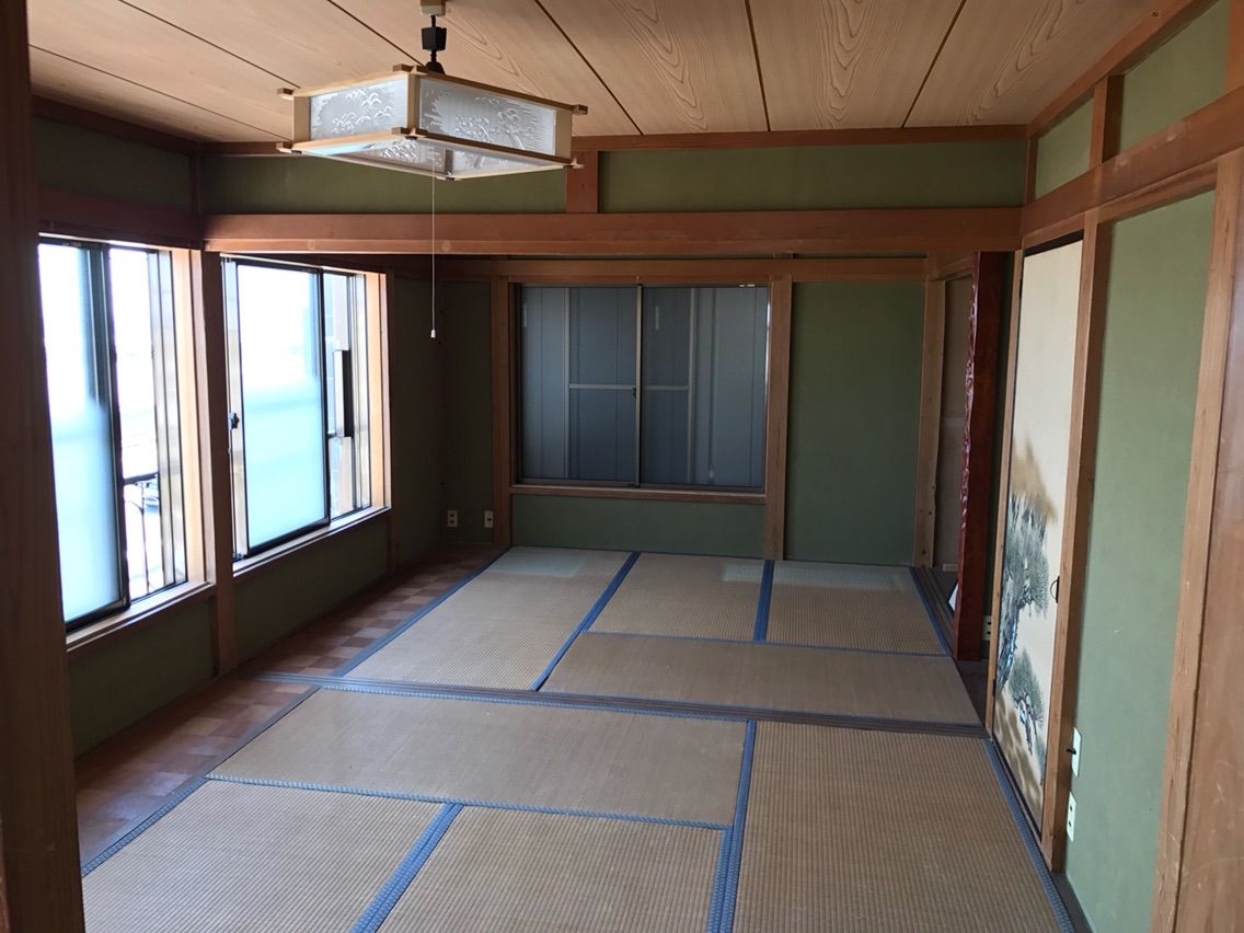 天井を抜く 渋谷で働くスノーボーダー