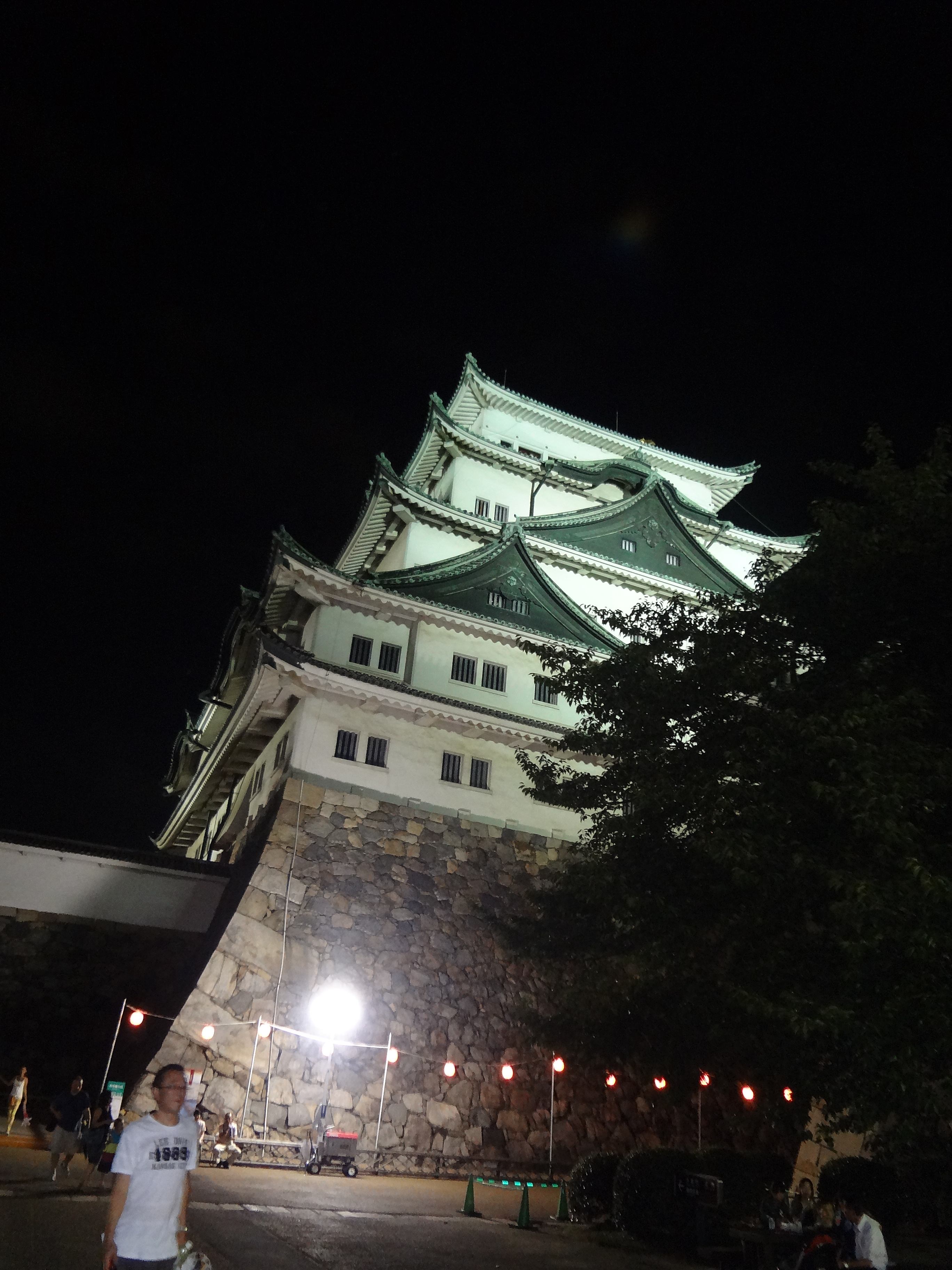名古屋城宵祭りへ行きました 宵祭り編 ８月６日 雨のち晴れ ３０ J ぺっこりーのの暇な日常 本音と建て前