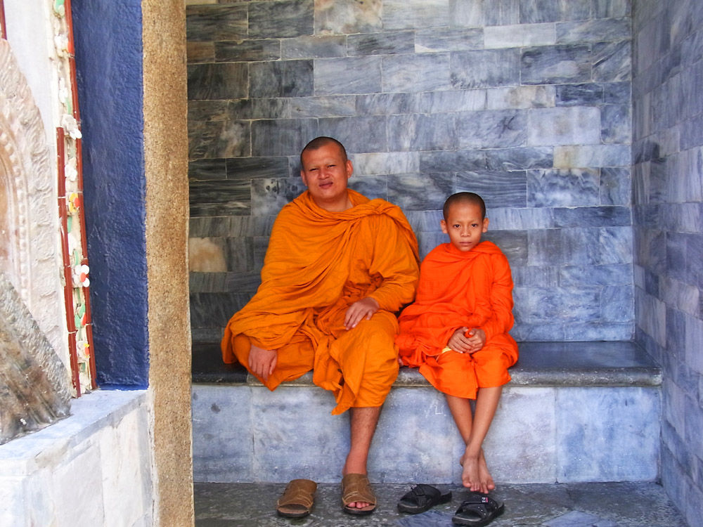 タイ人 コドモ服の ピーカブーヤ Peeka Booyah Blog