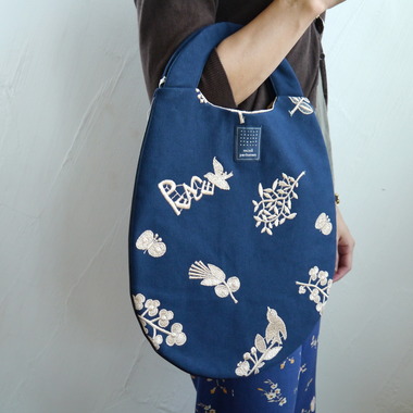 2012年秋の新作 ミナペルホネン の エッグバッグの紹介。【コドモ服の ピーカブーヤ】 : Peeka Booyah Blog