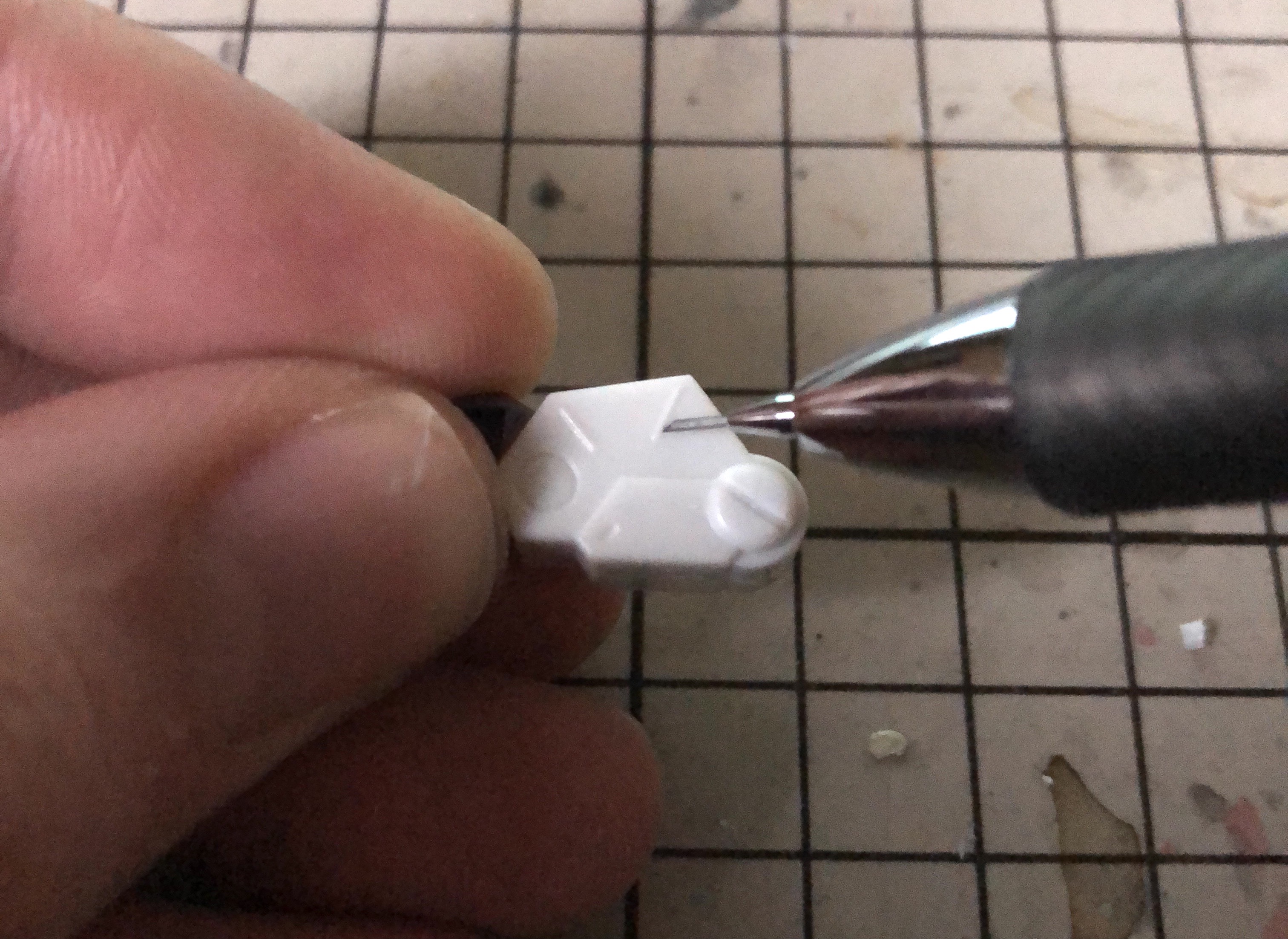 下準備すれば精度が出せる プラモにシャーペンでスミ入れする方法やメリットとか プラモ Sos