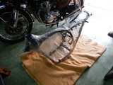 1号機フレーム塗装完了組立て1日目 (1)