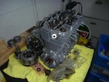 3号機エンジン組立て (5)