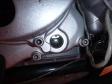 1号機エンジンオイル500cc補充111107 (1)