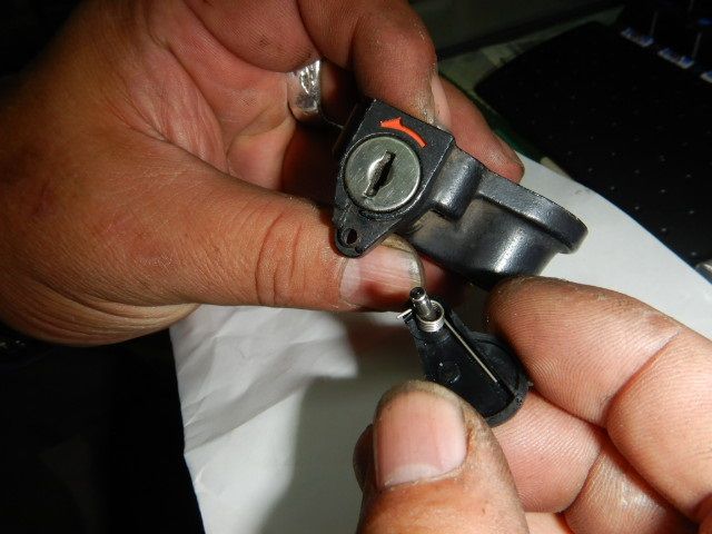 純正シートロック用蓋キット完成 : PeKeの「復活する日まで 純正シートロック用蓋キット完成 : PeKeの「復活する日まで