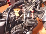 CB400SF���󥸥��ư (1)