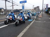 白バイ集団ツーリング?w (2)