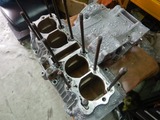 CB400Fカスタムエンジンアッパーケースブラスト準備 (2)
