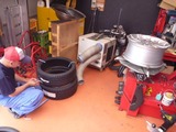 弟のタイヤ交換120811夏 (1)