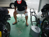 負傷…