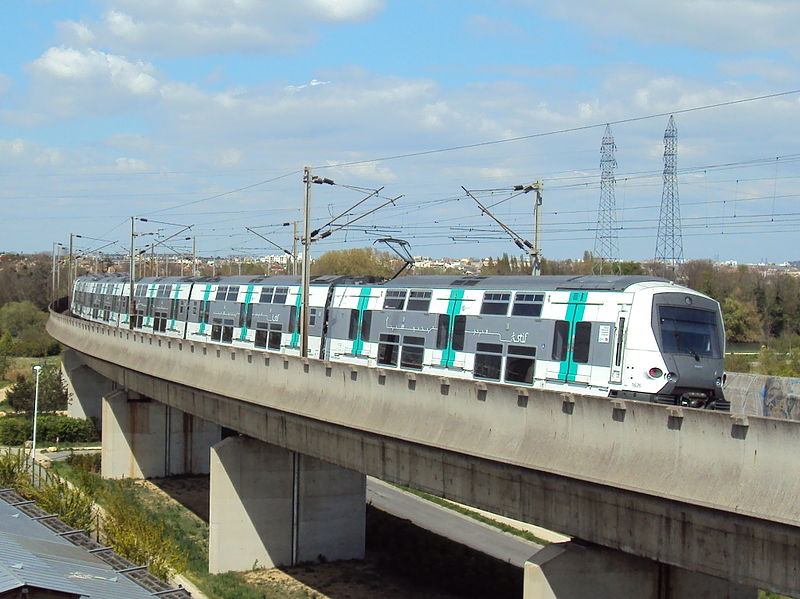 電車2階建て構想 ふたまと
