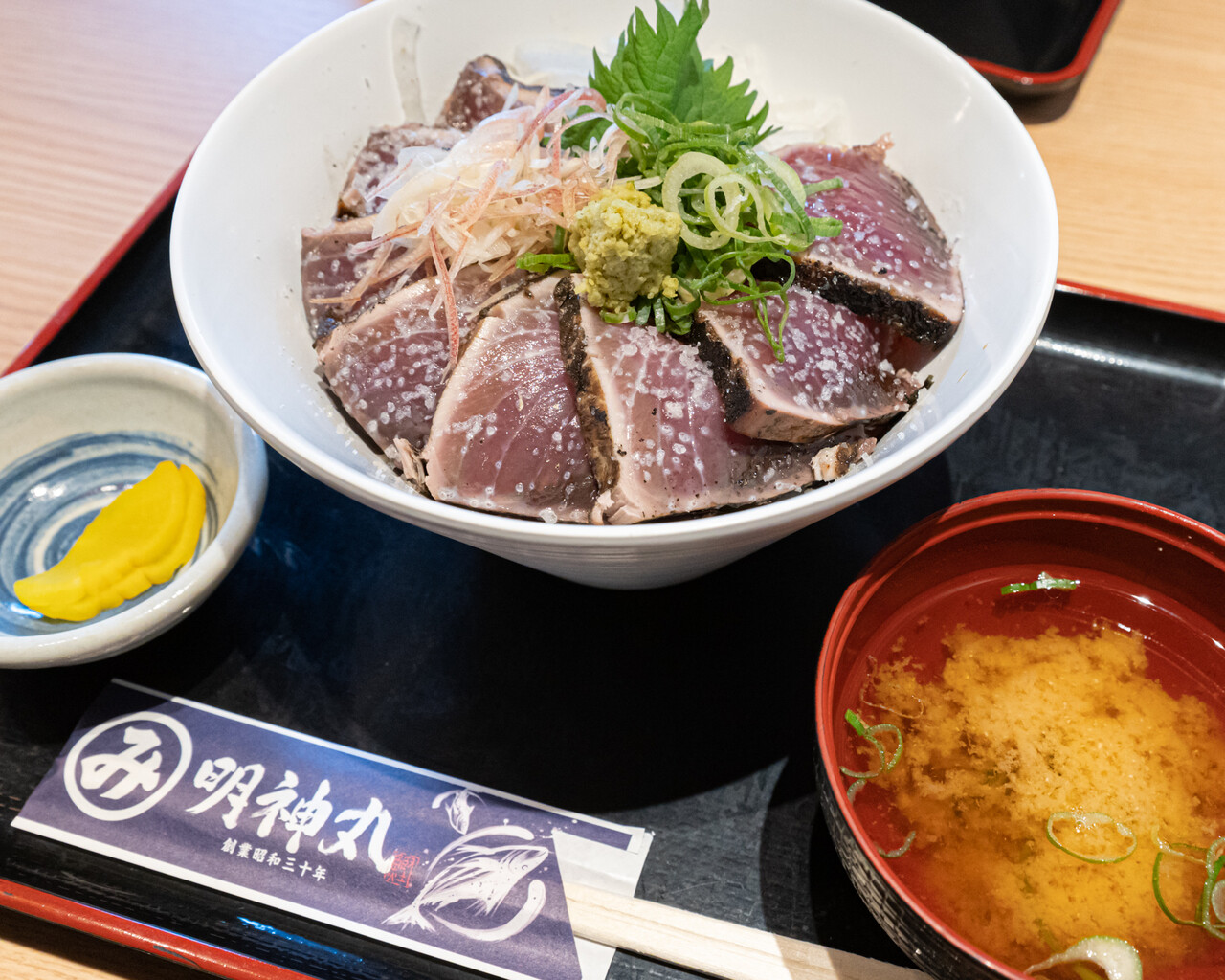 藁焼き鰹たたき明神丸 Gems茅場町店 塩たたき丼 900円 Pekohara Log ぺこはらログ