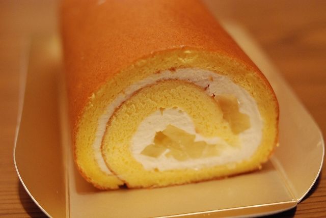 Antenor の日向夏のロールケーキ Pekohara Log ぺこはらログ
