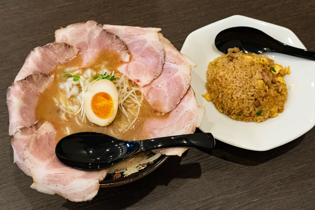 魚と豚と黒三兵 御徒町ラーメン横丁店【2020新店】 : pekohara log 